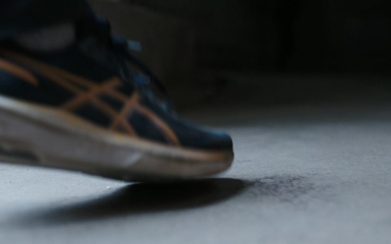 ASICS GT-1000 14 running shoe in Tracker S03E06 “Angel” (2025) (Image 1)