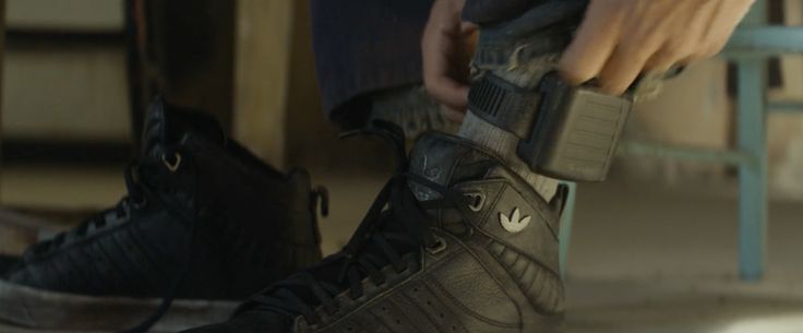 Adidas Original Freemont shoes worn by Matt Damon in ELYSIUM (2013) (Image 1)