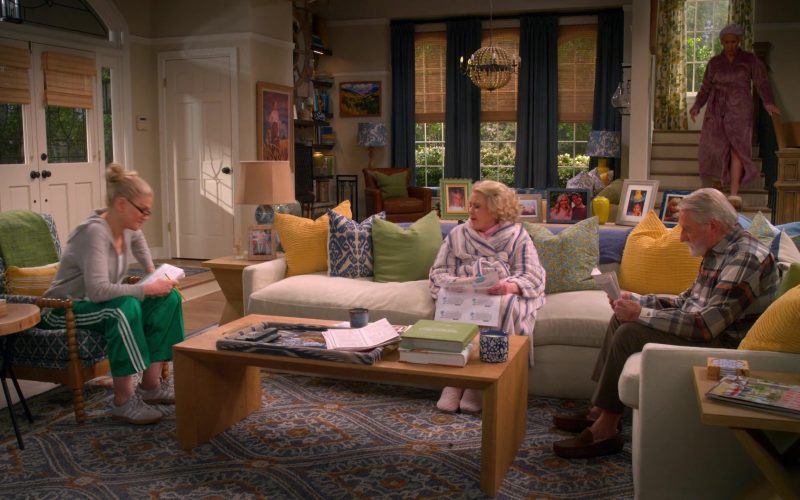 Adidas Pants and Shoes in Leanne S01E12 “The Queen's Dilemma” (2025) (Image 1)