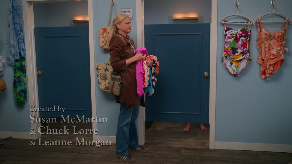 Adidas Shoes, Gucci Bag in Leanne S01E16 “Having Big Feelings” (2025) (Image 6)