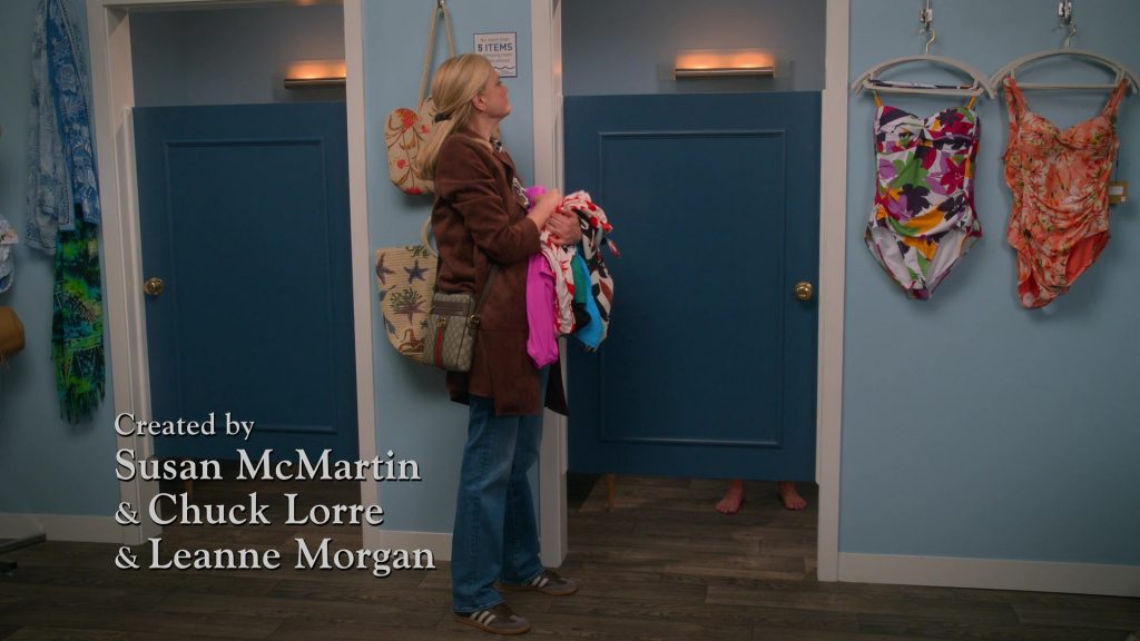 Adidas Shoes, Gucci Bag in Leanne S01E16 “Having Big Feelings” (2025) (Image 8)