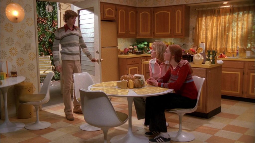 Adidas Shoes Worn by Laura Prepon as Donna Pinciotti in That '70s Show S01E09 “Thanksgiving” (1998) (Image 1)