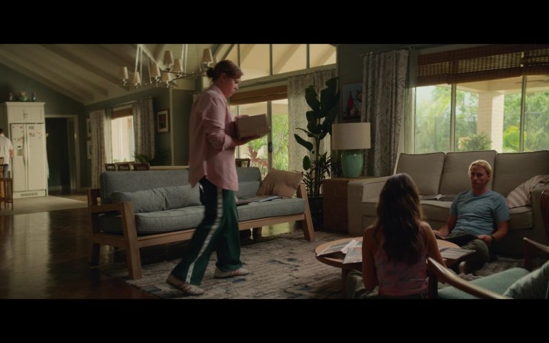 Adidas Shoes in Apples Never Fall S01E07 “Joy” (2024) (Image 1)