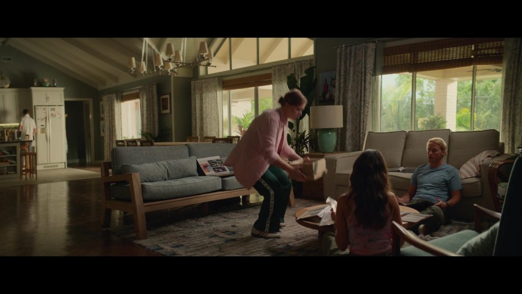 Adidas Shoes in Apples Never Fall S01E07 “Joy” (2024) (Image 2)