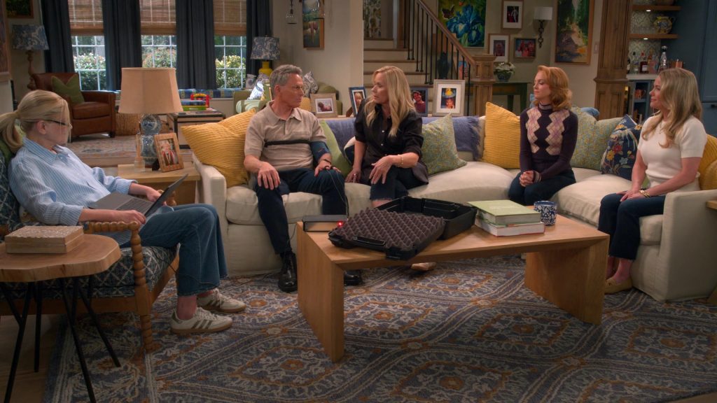Adidas Shoes in Leanne S01E14 “Gomez Is a Woman” (2025) (Image 2)
