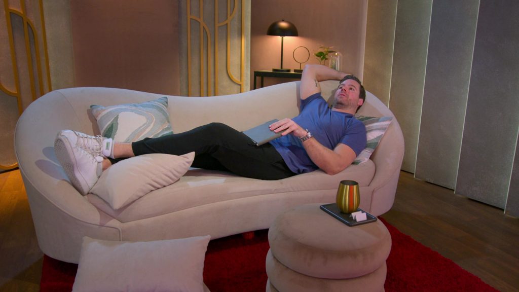 Adidas Shoes in Love Is Blind S08E03 “Hunger Games of Love” (2025) (Image 24)