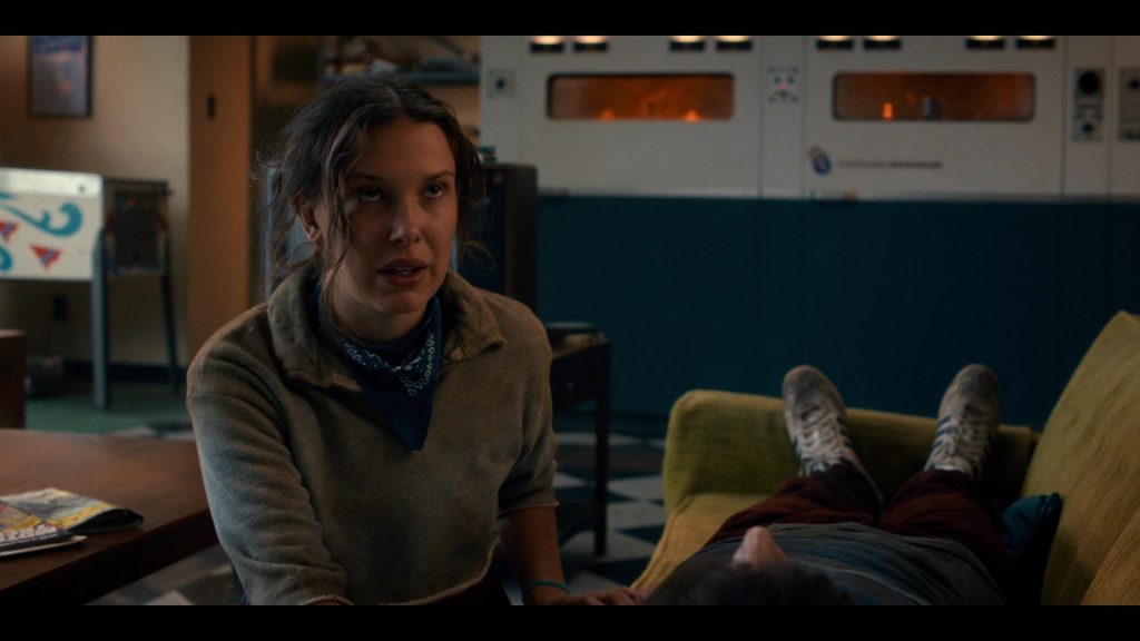 Adidas Shoes in Stranger Things S05E06 “Chapter Six – Escape From Camazotz” (2025) (Image 11)