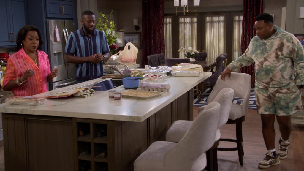 Adidas Shoes in The Neighborhood S07E04 “Welcome to the Great Beyond” (2024) (Image 35)