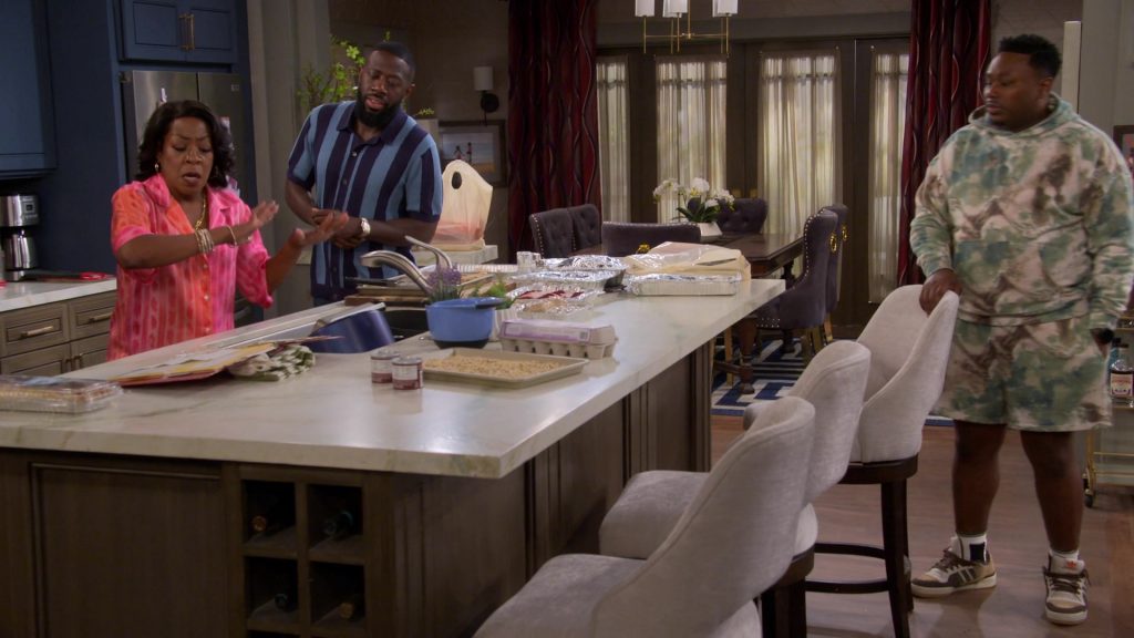 Adidas Shoes in The Neighborhood S07E04 “Welcome to the Great Beyond” (2024) (Image 36)