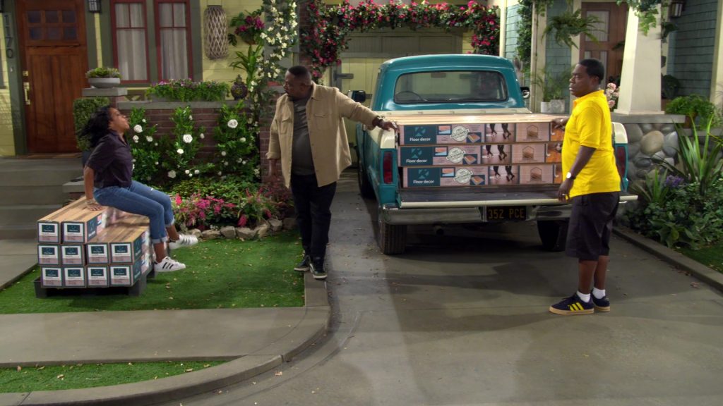 Adidas Shoes in The Neighborhood S08E04 “Welcome to Family Value” (2025) (Image 4)