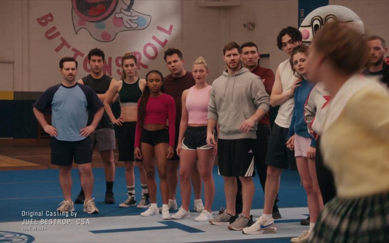 Adidas Shorts and Nike Shoes in Stumble S01E11 “Hildebünch” (2026) (Image 1)
