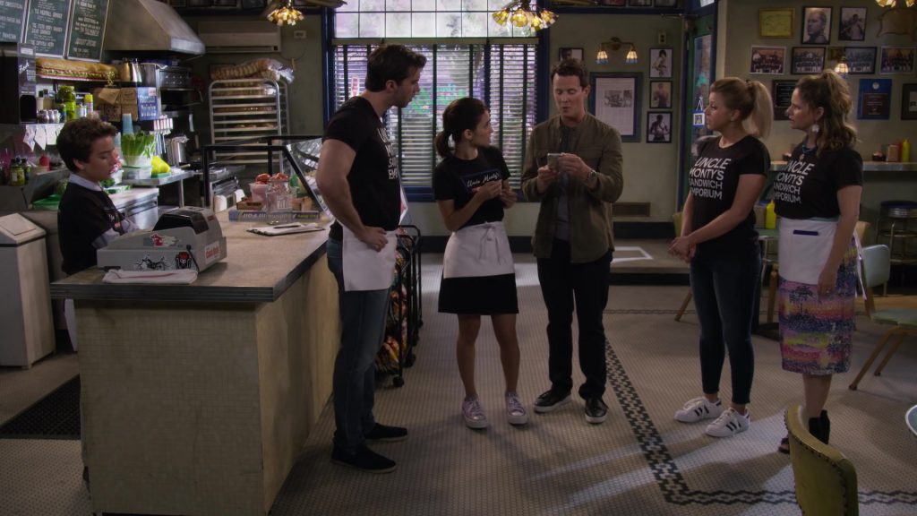 Adidas Sneakers Worn by Jodie Sweetin as Stephanie Tanner in Fuller House Season 5 Episode 5 “Ready Player Fuller” (2019) (Image 3)