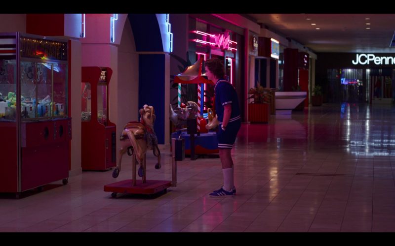 Adidas Sneakers Worn by Joe Keery as Steve Harrington and JCPenney Store in Stranger Things – Season 3, Episode 2, “The Mall Rats” (2019) (Image 1)