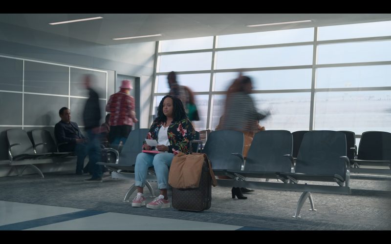 Adidas Sneakers and Louis Vuitton Luggage in How to Die Alone S01E08 (2024) (Image 1)