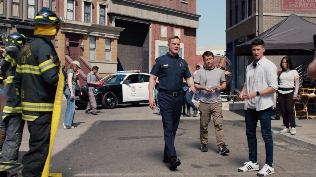 Adidas Sneakers in 9-1-1 S08E01 (2024) (Image 3)