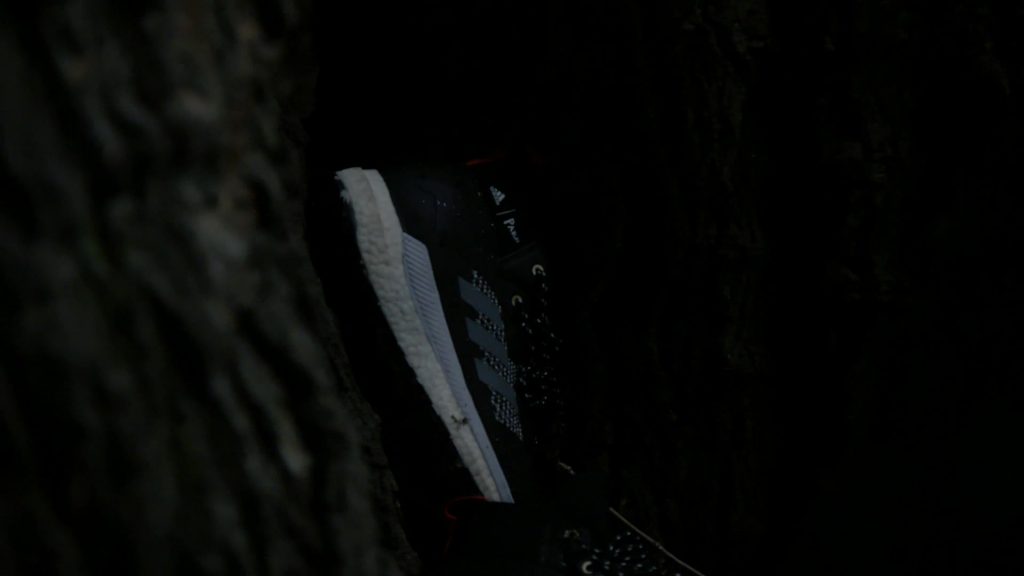 Adidas Sneakers in Chicago P.D. S13E18 “The Wicked River” (2026) (Image 2)