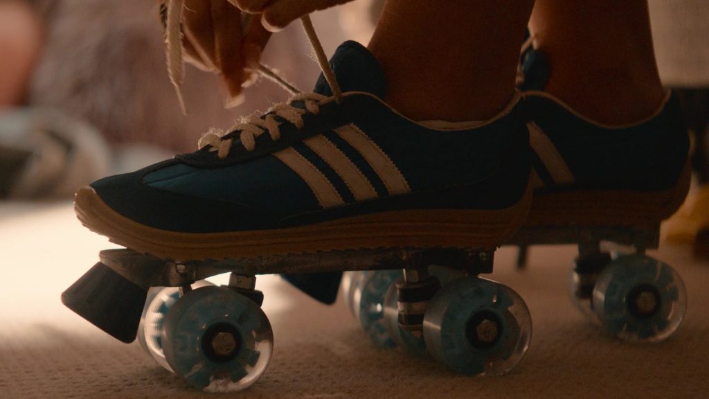 Adidas Sneakers in Clipped S01E01 “White Party” (2024) (Image 10)