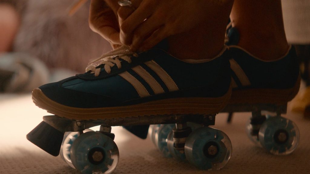 Adidas Sneakers in Clipped S01E01 “White Party” (2024) (Image 6)