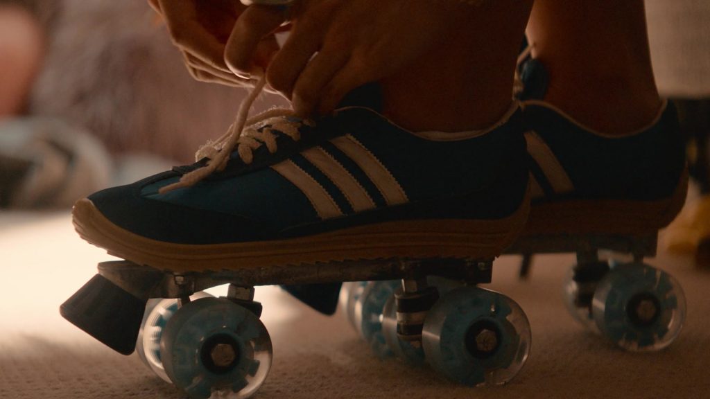 Adidas Sneakers in Clipped S01E01 “White Party” (2024) (Image 7)