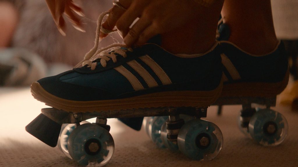 Adidas Sneakers in Clipped S01E01 “White Party” (2024) (Image 8)