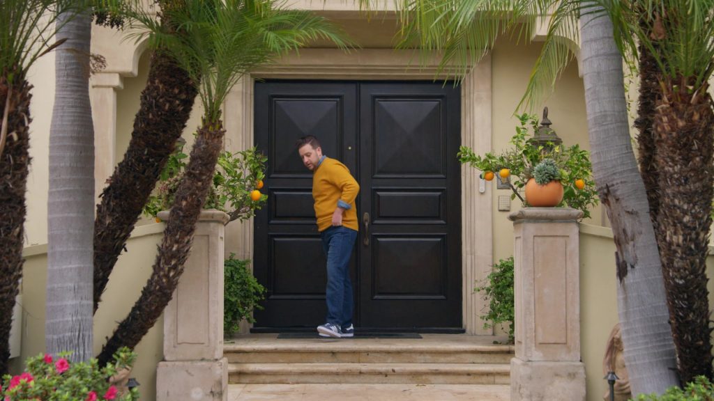 Adidas Sneakers in Curb Your Enthusiasm S12E07 “The Dream Scheme” (2024) (Image 7)