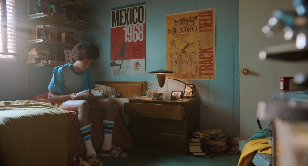 Adidas Sneakers in Government Cheese S01E07 “The Woman on the Roof” (2025) (Image 1)