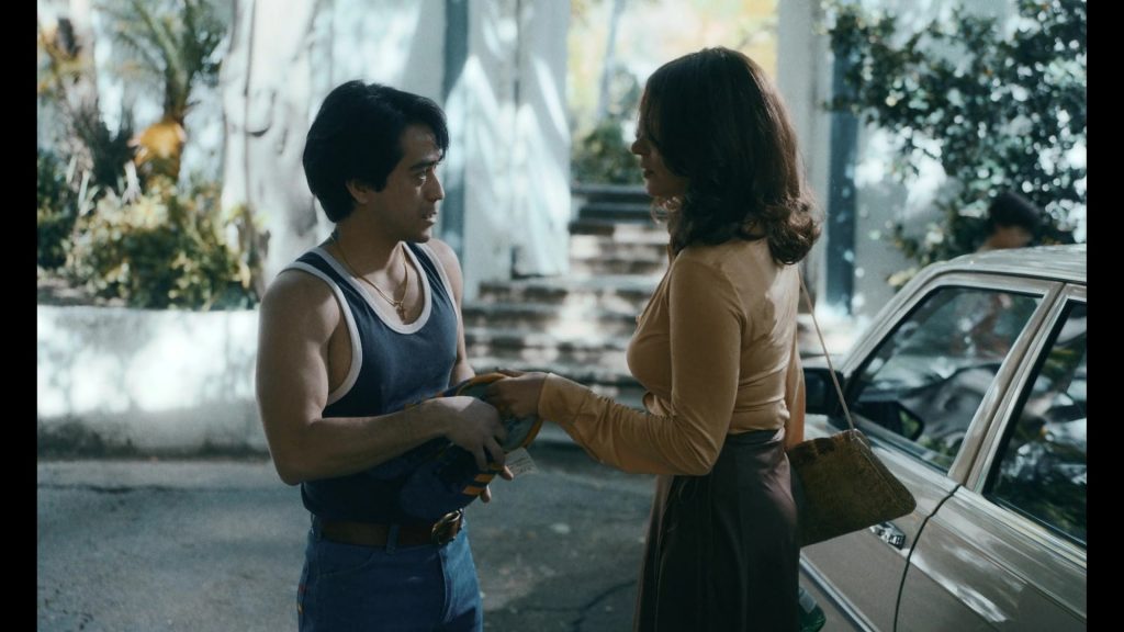 Adidas Sneakers in Griselda S01E04 “Middle Management” (2024) (Image 9)