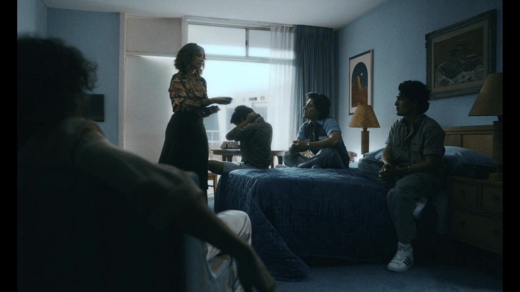 Adidas Sneakers in Griselda S01E06 “Adios, Miami” (2024) (Image 6)
