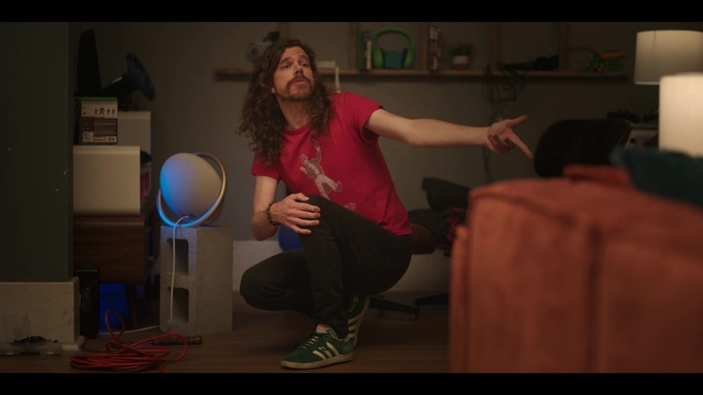 Adidas Sneakers in Laid S01E06 “More Handsome Than Joe Jonas” (2024) (Image 2)