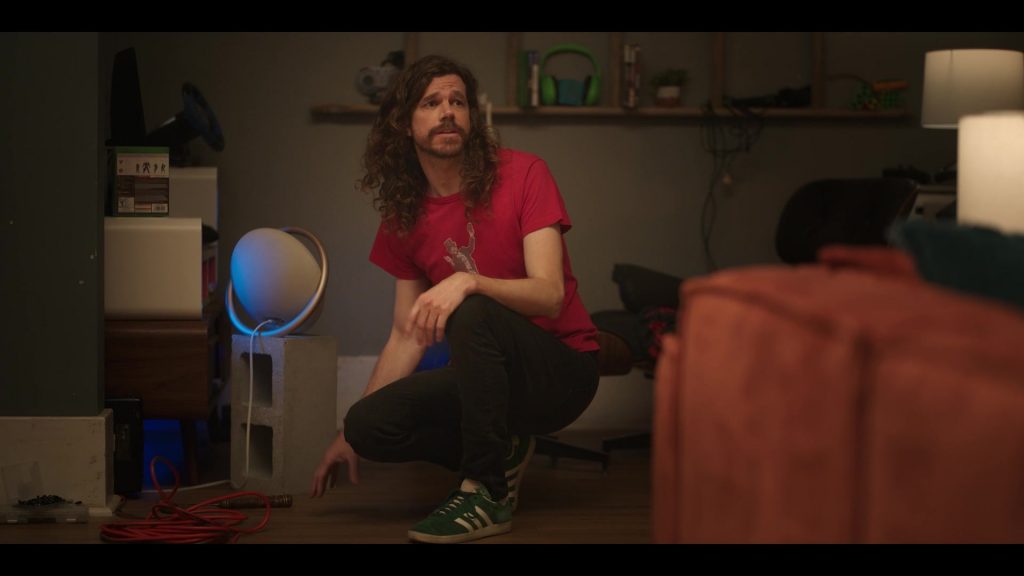 Adidas Sneakers in Laid S01E06 “More Handsome Than Joe Jonas” (2024) (Image 4)