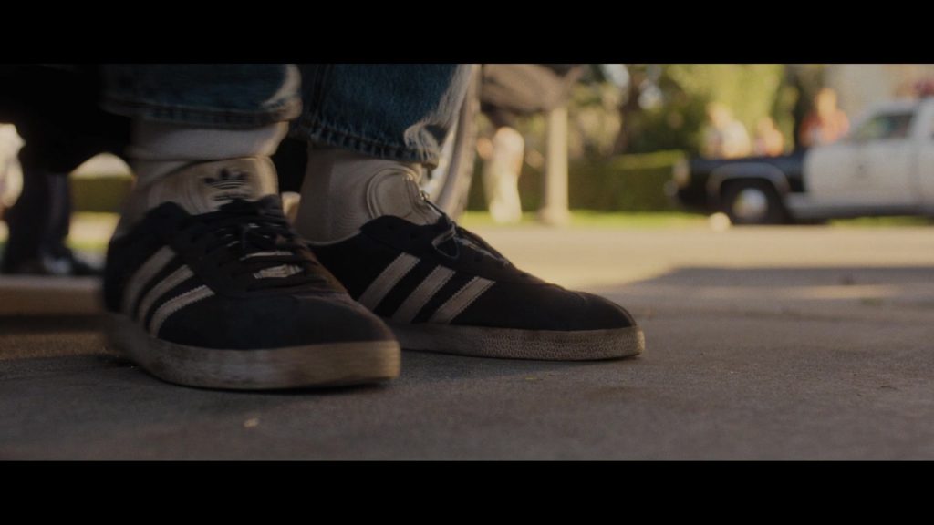 Adidas Sneakers in Monsters S01E02 (2024) (Image 2)