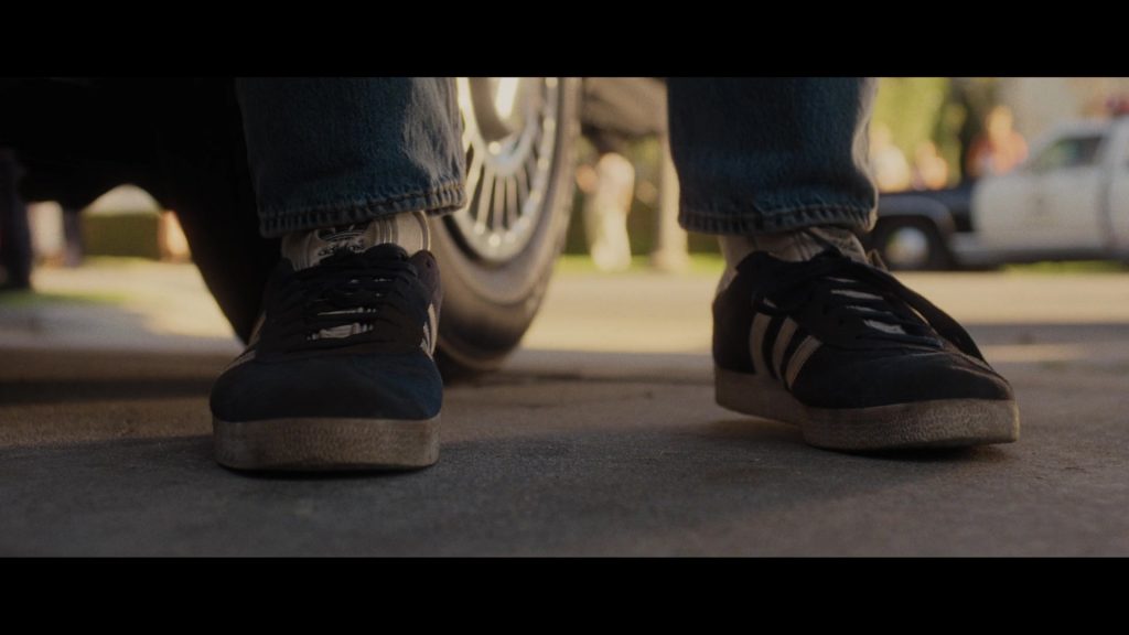 Adidas Sneakers in Monsters S01E02 (2024) (Image 3)