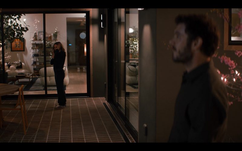 Adidas Sneakers in Nobody Wants This S01E08 (2024) (Image 1)