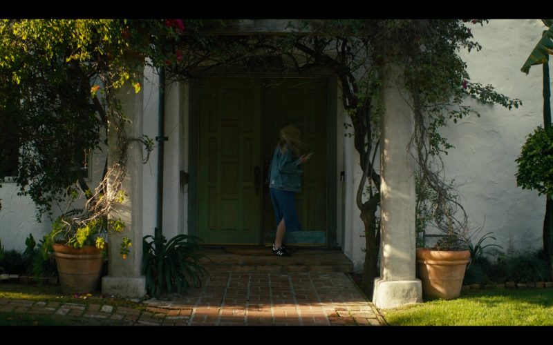Adidas Sneakers in Nobody Wants This S01E09 (2024) (Image 1)