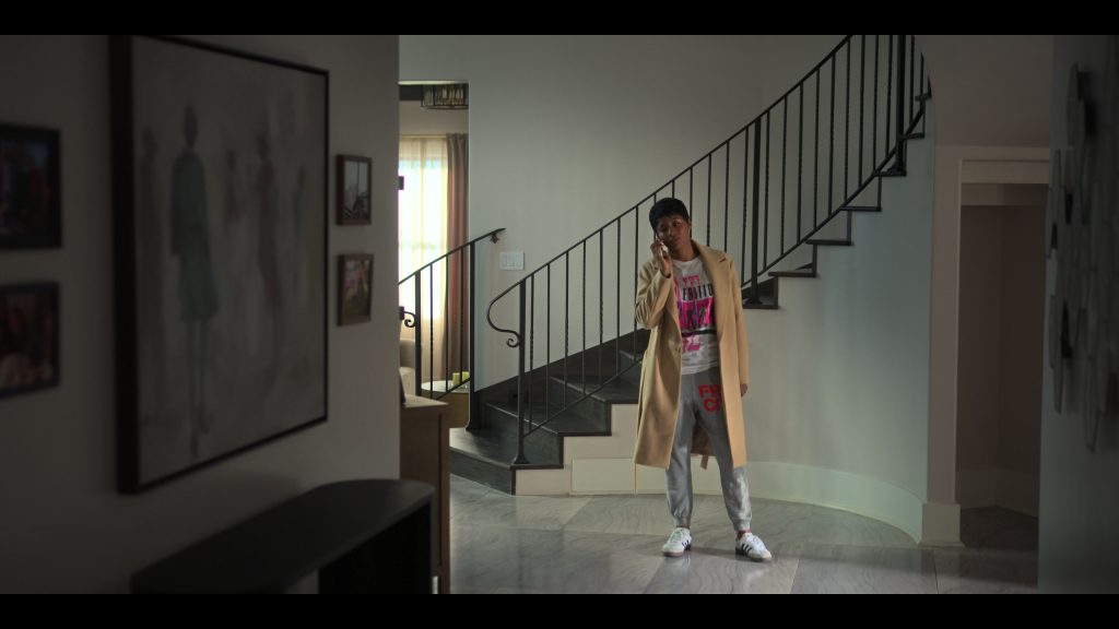 Adidas Sneakers in Reasonable Doubt S02E02 (2024) (Image 2)
