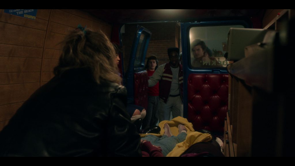 Adidas Sneakers in Stranger Things S05E03 “Chapter Three – The Turnbow Trap” (2025) (Image 5)