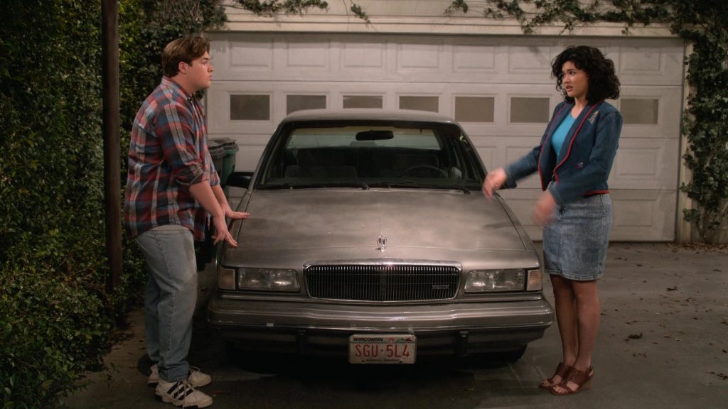 Adidas Sneakers in That '90s Show S02E06 “I Can See Clearly Now” (2024) (Image 1)