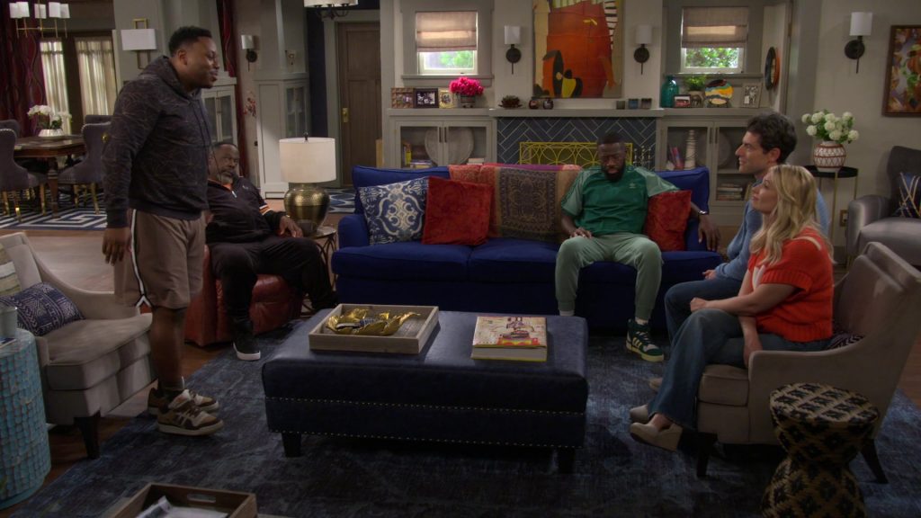 Adidas Sneakers in The Neighborhood S07E02 “Welcome to the Big Sleep” (2024) (Image 12)