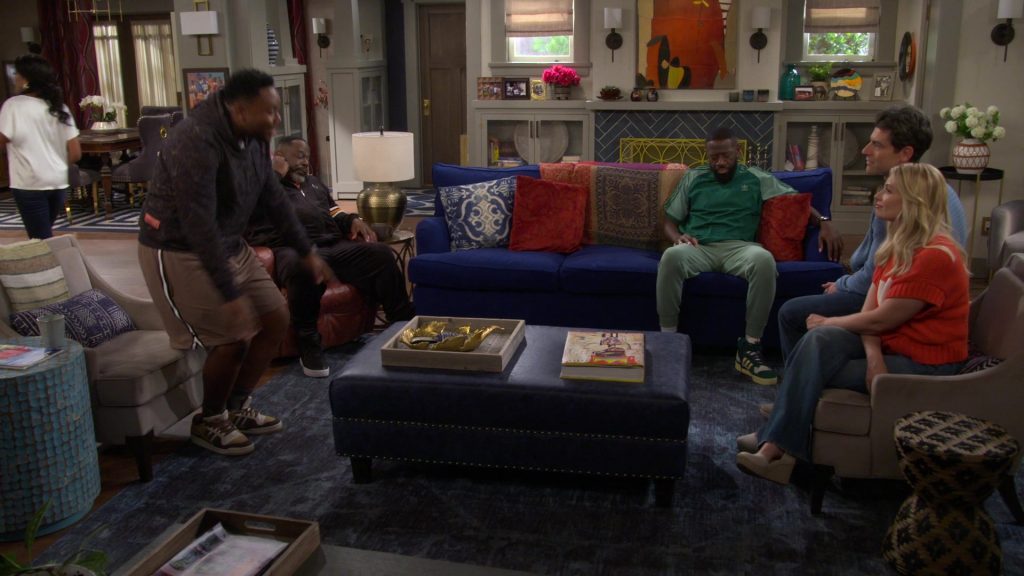 Adidas Sneakers in The Neighborhood S07E02 “Welcome to the Big Sleep” (2024) (Image 2)