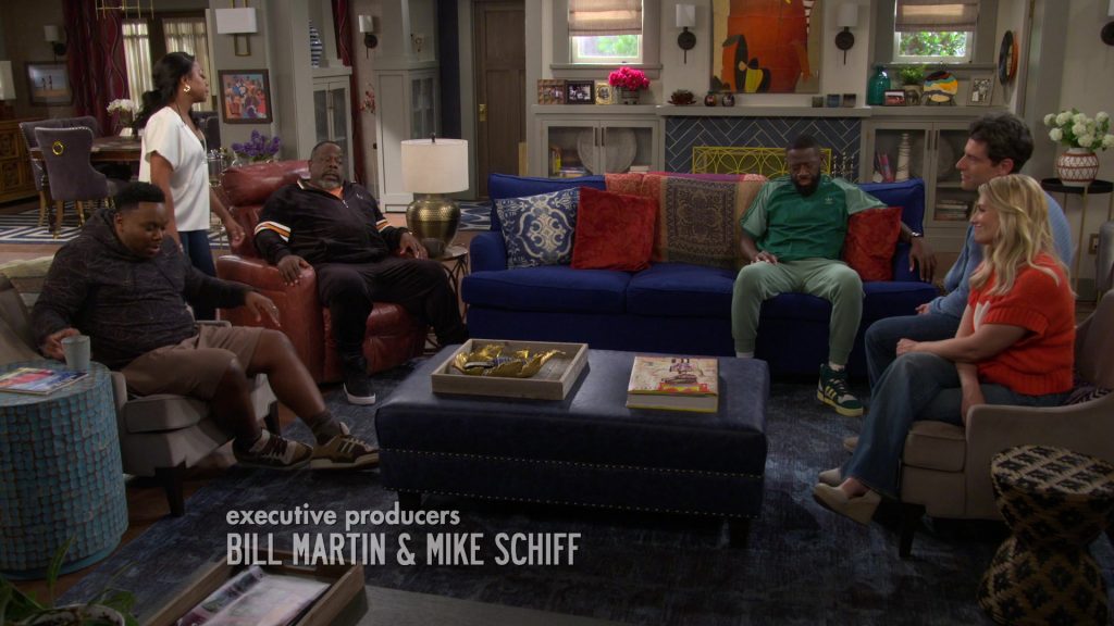 Adidas Sneakers in The Neighborhood S07E02 “Welcome to the Big Sleep” (2024) (Image 4)