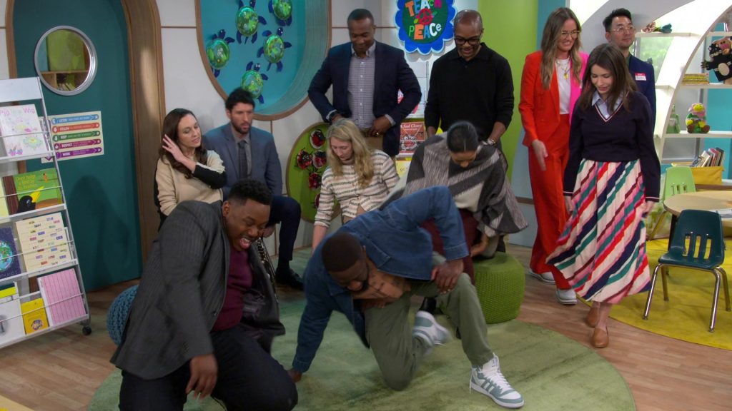 Adidas Sneakers in The Neighborhood S07E10 “Welcome to the Pickle” (2025) (Image 12)