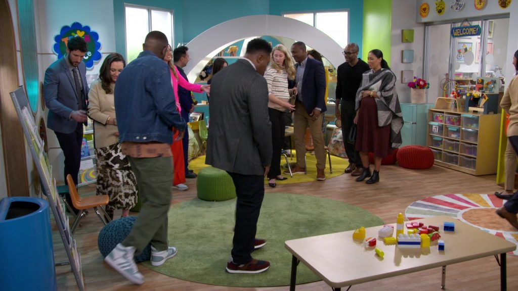 Adidas Sneakers in The Neighborhood S07E10 “Welcome to the Pickle” (2025) (Image 22)