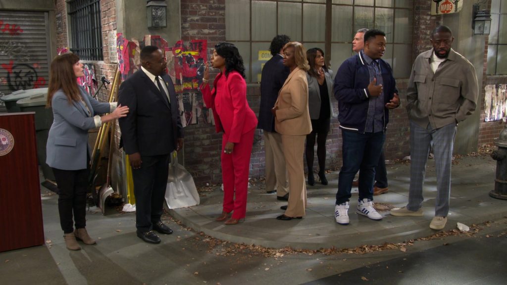 Adidas Sneakers in The Neighborhood S08E06 “Welcome to the Walk of Roses” (2025) (Image 1)