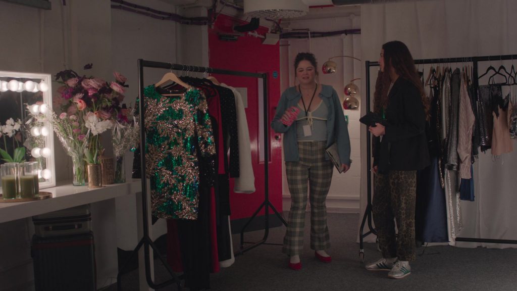 Adidas Sneakers in Too Much S01E09 “Enough, Actually” (2025) (Image 7)