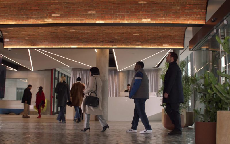 Adidas White Shoes of Tracy Morgan as Tray in The Last O.G. S03E01 “Lookin at the Front Door” (2020) (Image 1)