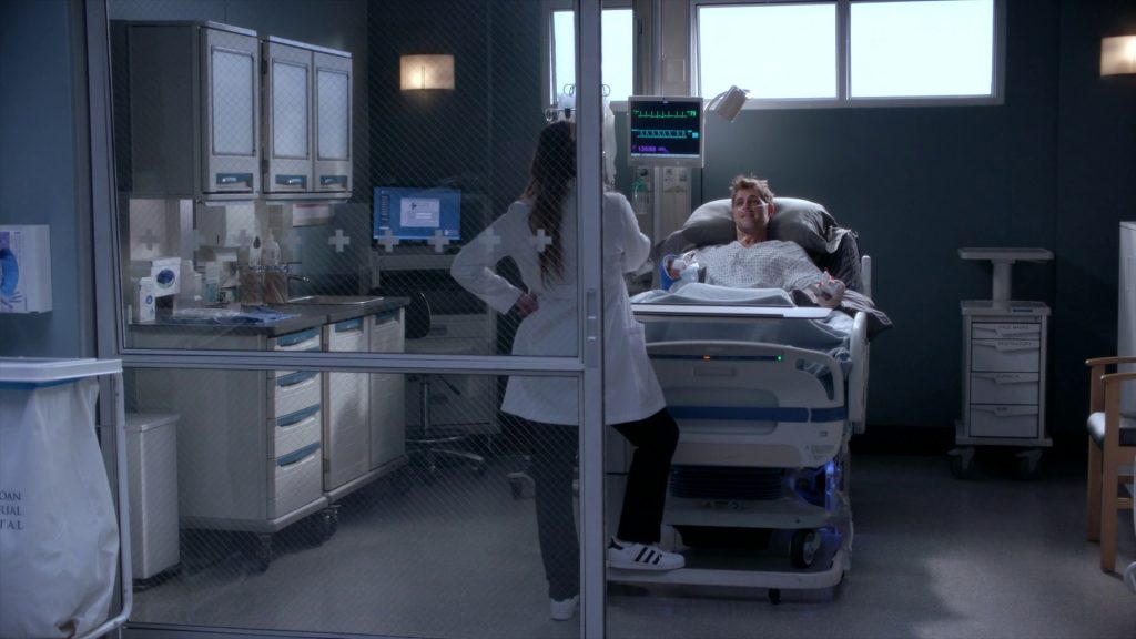 Adidas Women's Sneakers in Grey's Anatomy S19E18 “Ready to Run” (2023) (Image 1)