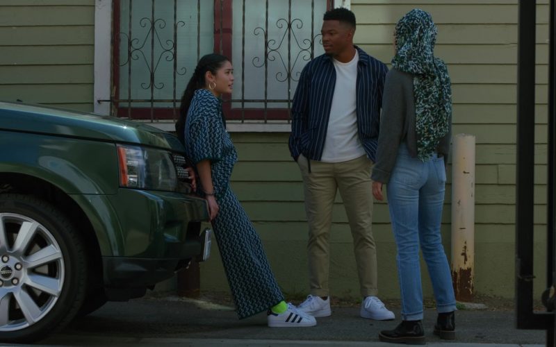 Adidas Women's Sneakers in NCIS - Los Angeles S12E04 “Cash Flow” (2020) (Image 1)