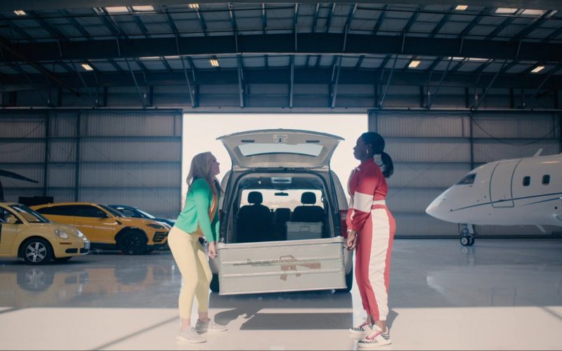 Adidas Women's Sneakers of Kristen Bell as Connie Kaminski in Queenpins (2021) (Image 1)