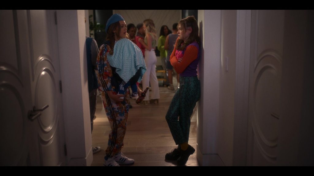 Adidas Women's Tracksuit and Sneakers in Boo, Bitch S01E01 “Life's a Bitch and Then You Die” (2022) (Image 1)