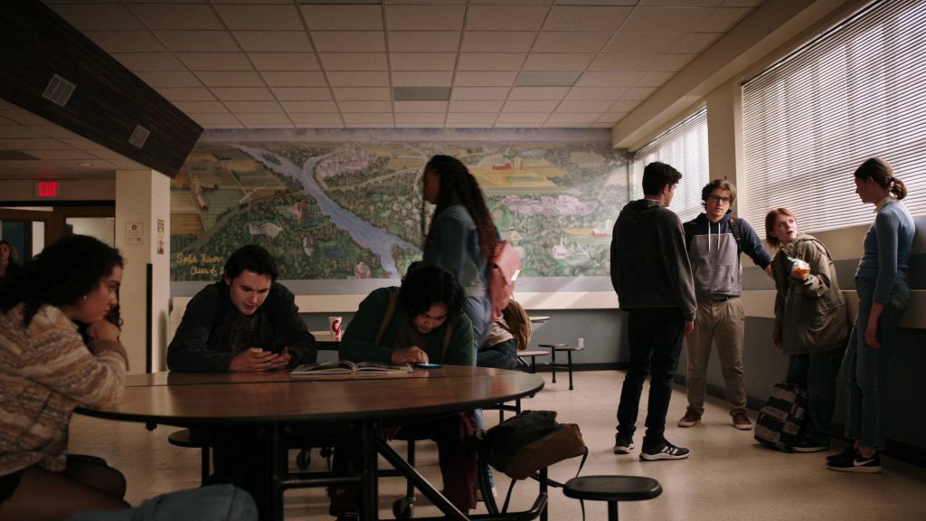 Adidas and Nike Shoes in School Spirits S02E02 “Field of Screams” (2025) (Image 1)